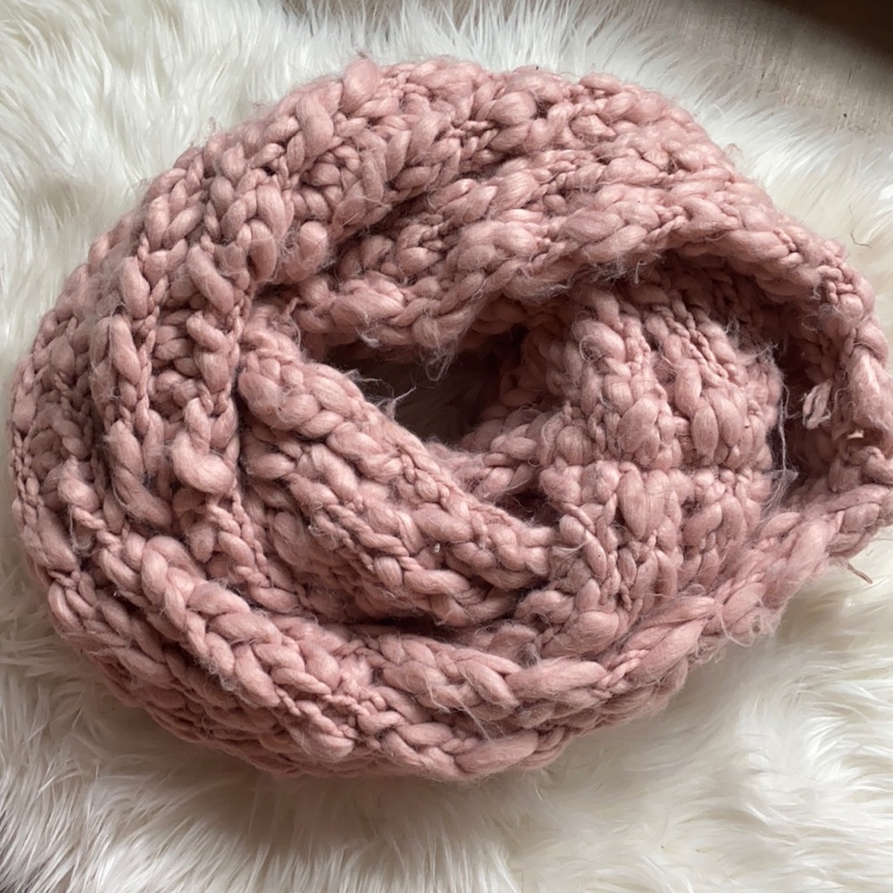 Free people Big knitted pink scarf